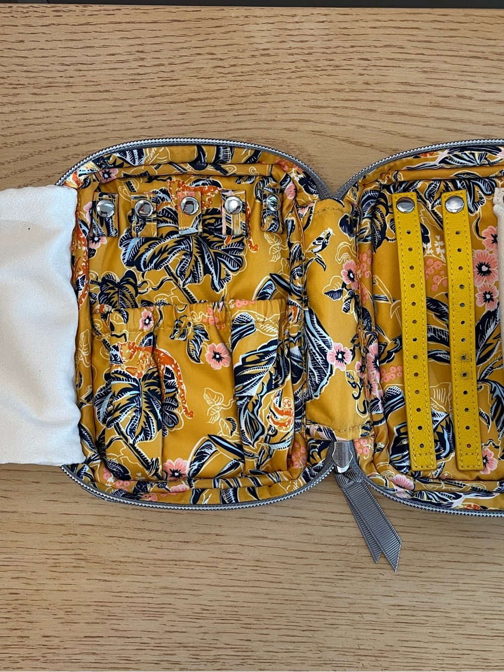 Vera Bradley Quilted Performance Twill Jewelry Organizer Case